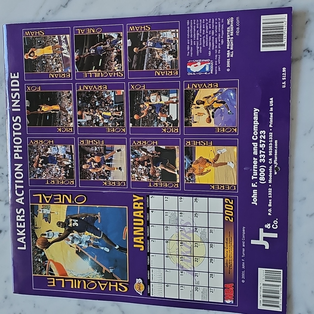 🏀HP🏀LA Lakers 2002 Kobe Cover Team Calendar - Picture 2 of 15
